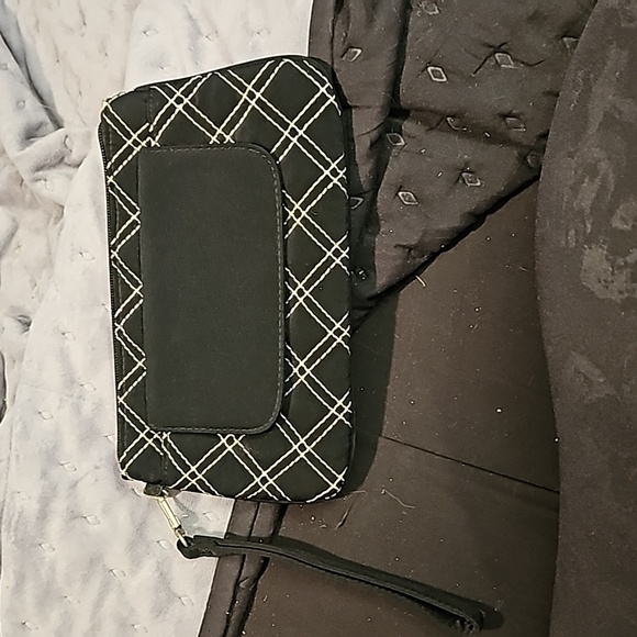 Vera Bradley clutch and Keychain wallet set - Picture 1 of 6